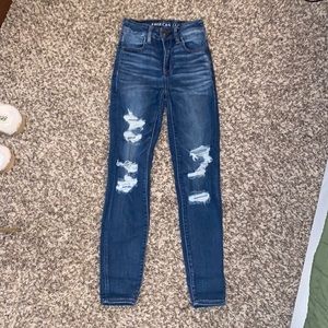 Distressed American Eagle Hi-Rise Jegging, 00 Short